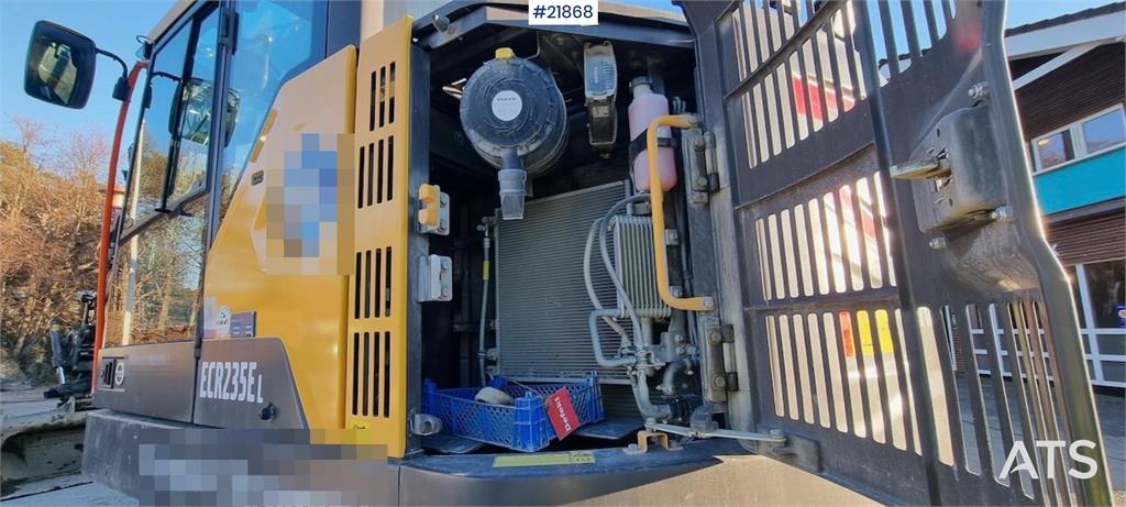 Volvo ECR235 EL excavator w/ digging bucket, sanding buc