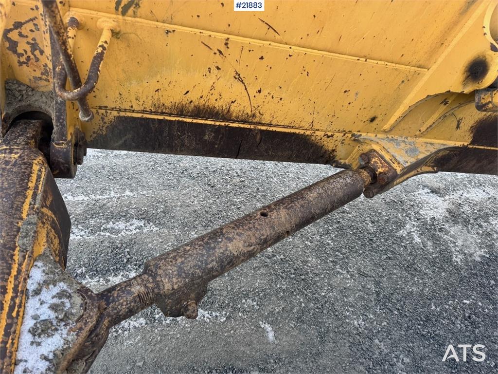 Komatsu D65PX-15 Dozer WATCH VIDEO