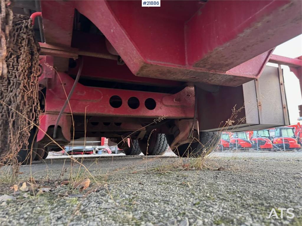 Istrail 3-axle container trailer