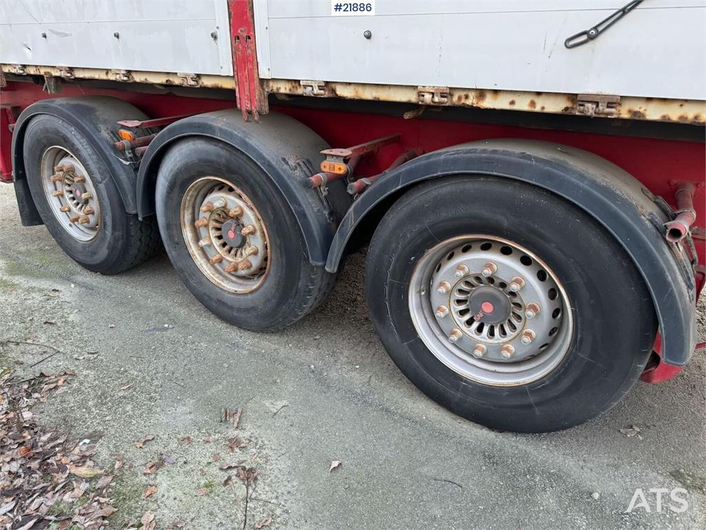 Istrail 3-axle container trailer