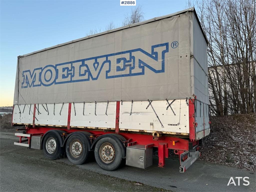 Istrail 3-axle container trailer