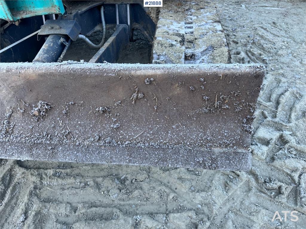 Kobelco SK55SRX-6 with Rototilt and 3 buckets. 2330 hours!