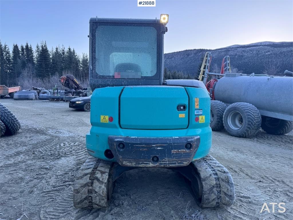 Kobelco SK55SRX-6 with Rototilt and 3 buckets. 2330 hours!