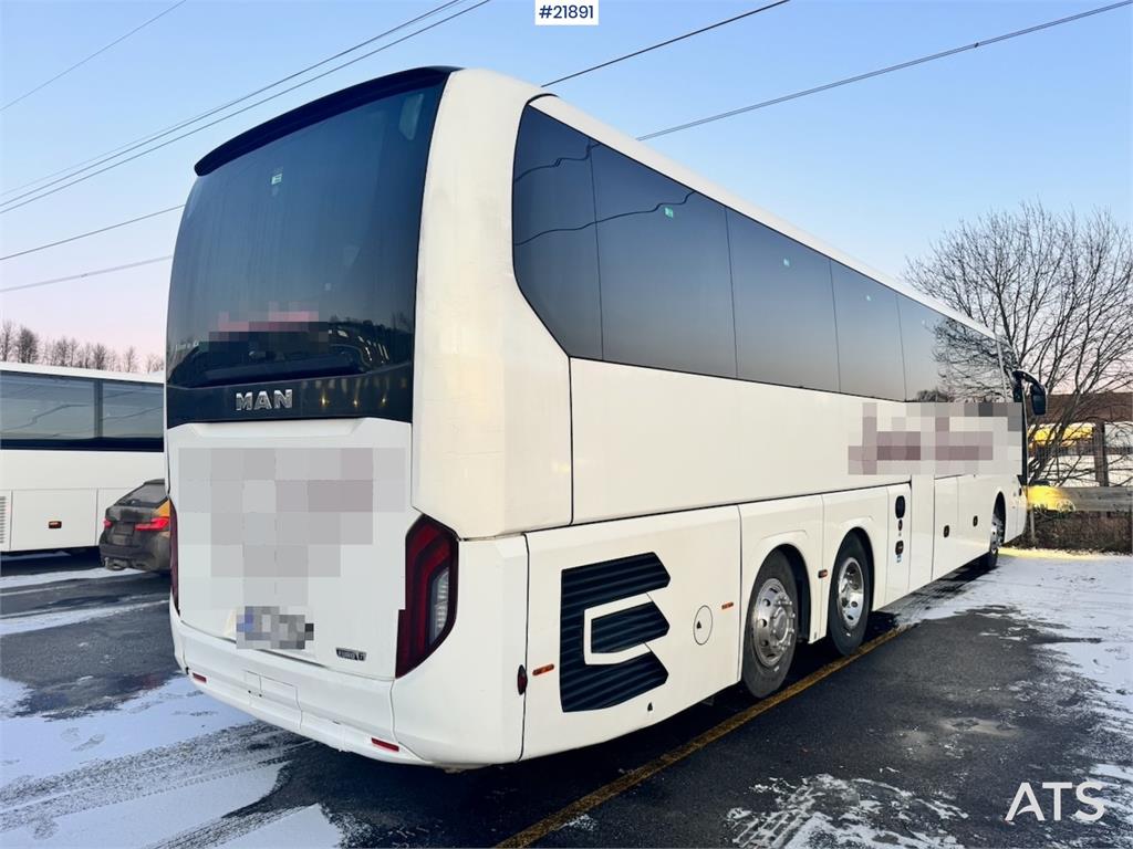 MAN Lion`s Coach Tour Bus. 55 seats!