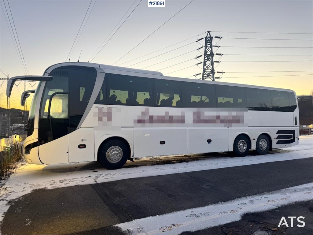MAN Lion`s Coach Tour Bus. 55 seats!