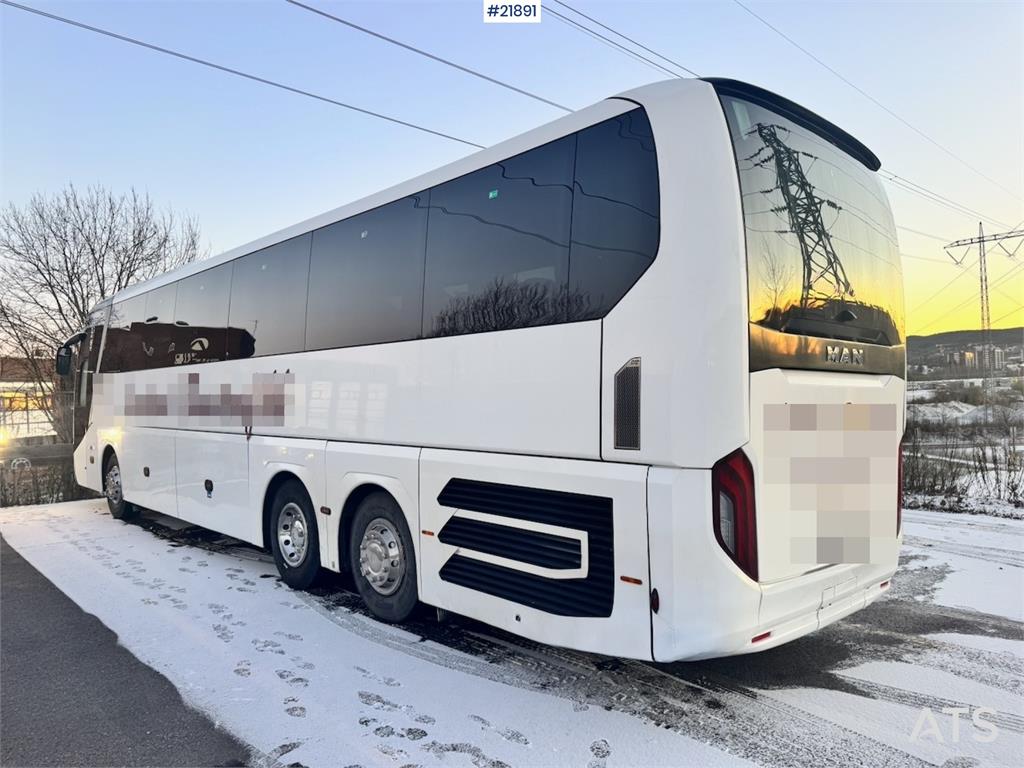 MAN Lion`s Coach Tour Bus. 55 seats!