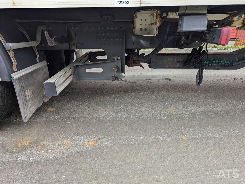 Renault 520T High 6x2 livestock truck with HFR trailer