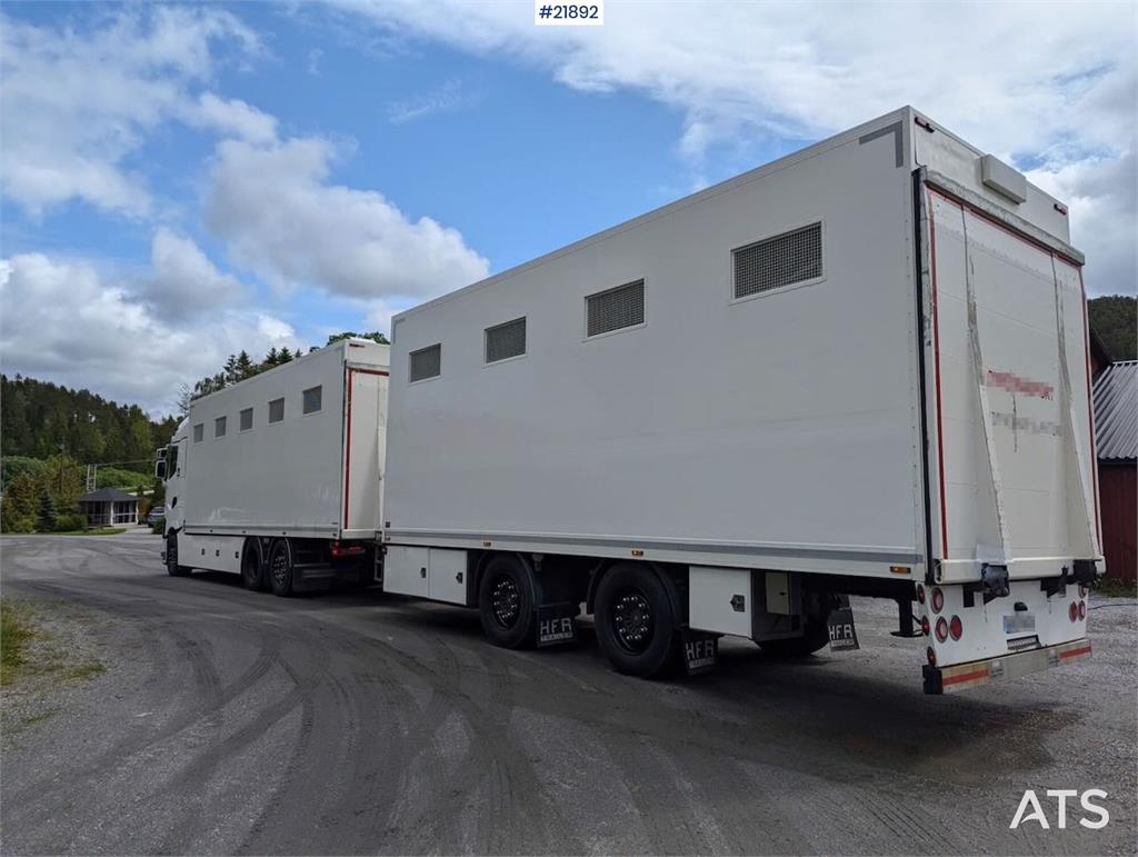 Renault 520T High 6x2 livestock truck with HFR trailer