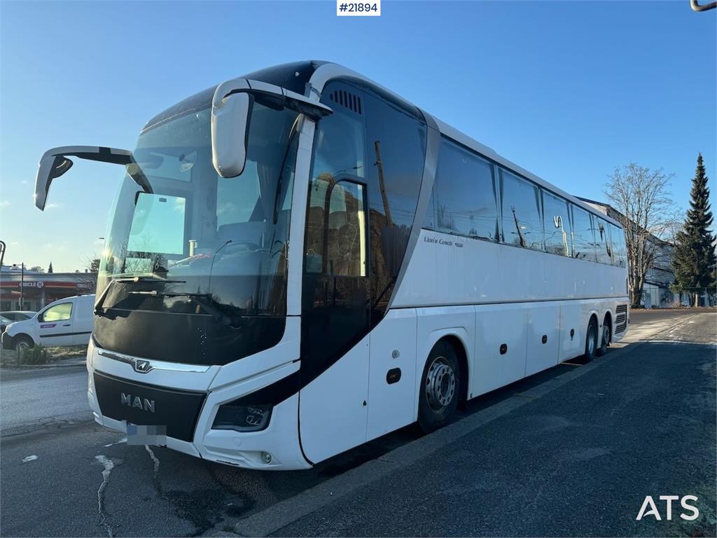 MAN Lion’s Coach 6x2 Coach Bus – 63 Seats WATCH VIDEO