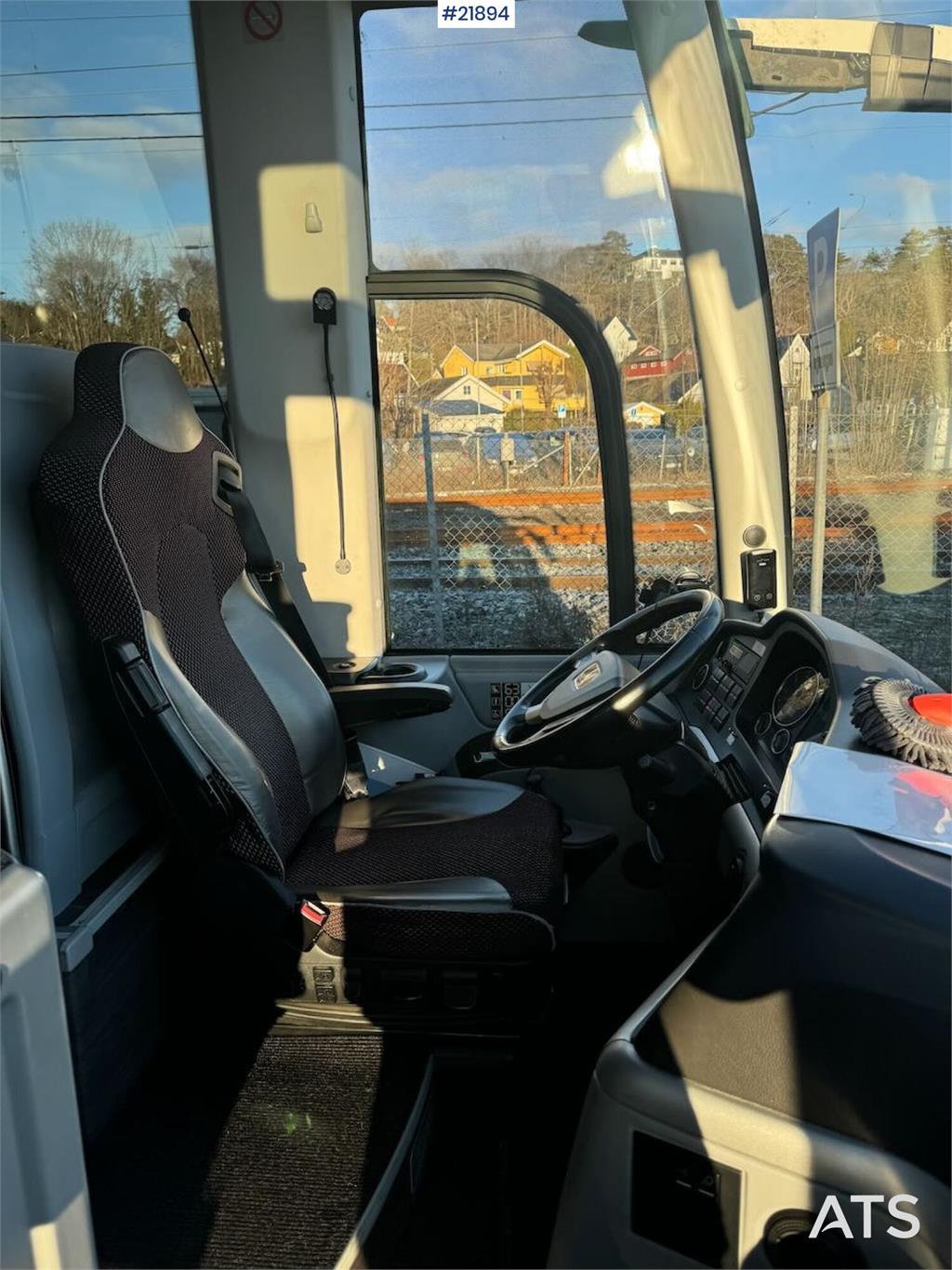 MAN Lion’s Coach 6x2 Coach Bus – 63 Seats WATCH VIDEO