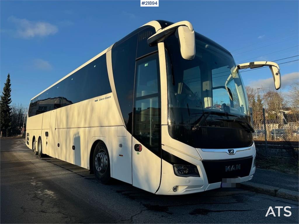 MAN Lion’s Coach 6x2 Coach Bus – 63 Seats WATCH VIDEO