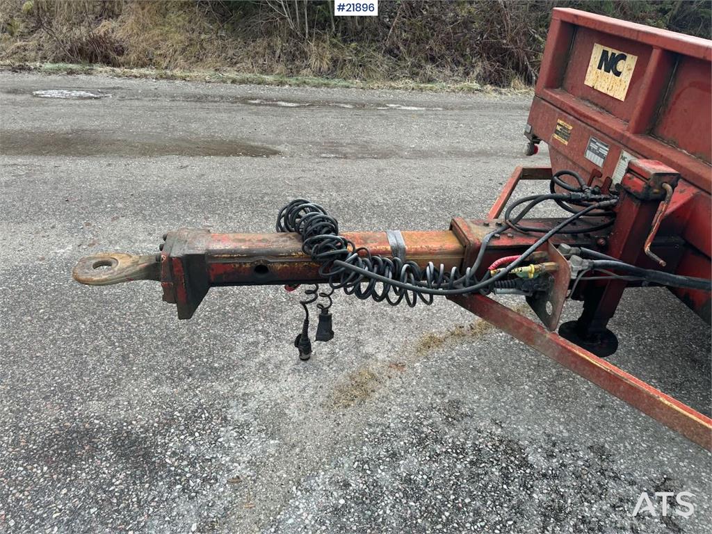 NC 3-axle machine trailer