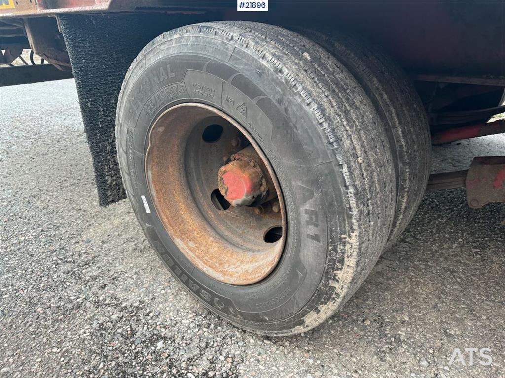 NC 3-axle machine trailer