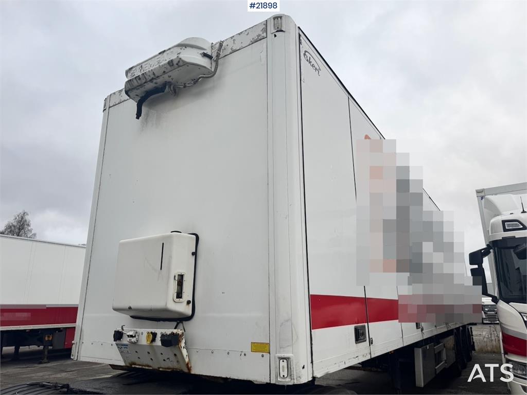 Ekeri Cabinet with full side opening.