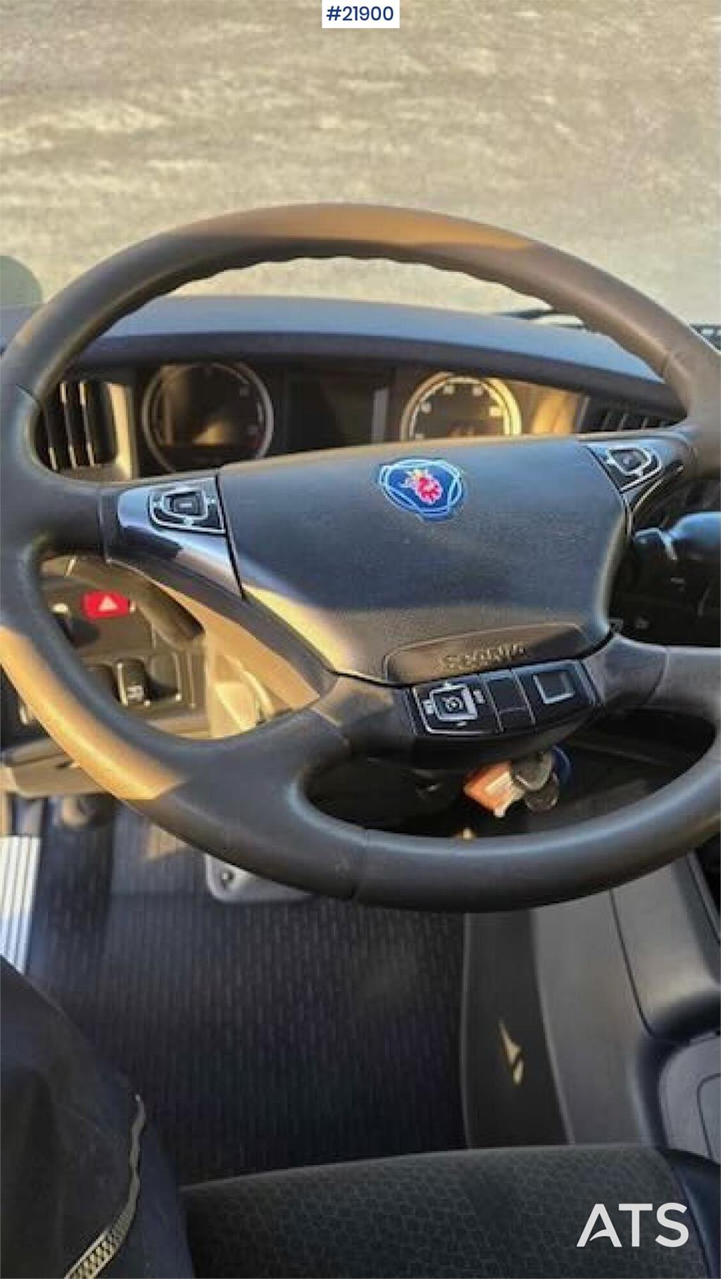 Scania P400 crane truck w/ 2017 Palfinger PK-19.001 crane