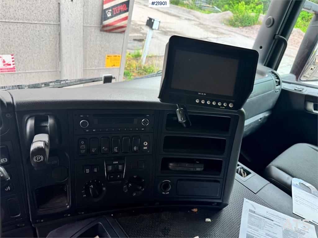 Scania P280 4x2 Box Truck w/ Long Box. Comes with new EU!