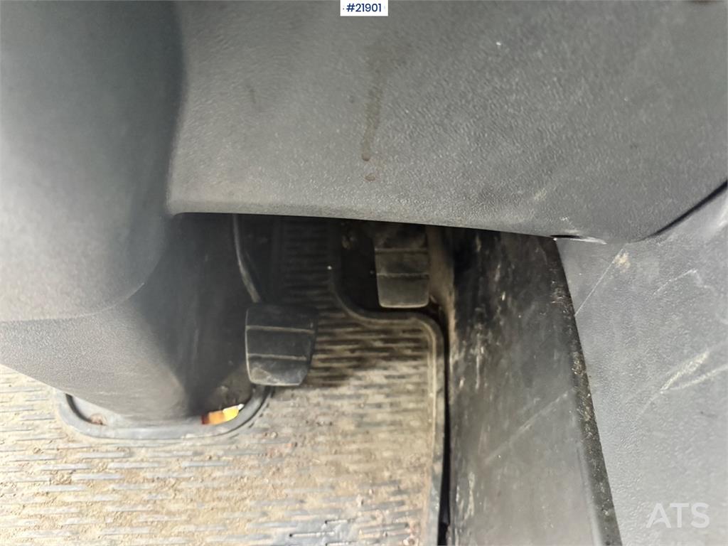 Scania P280 4x2 Box Truck w/ Long Box. Comes with new EU!