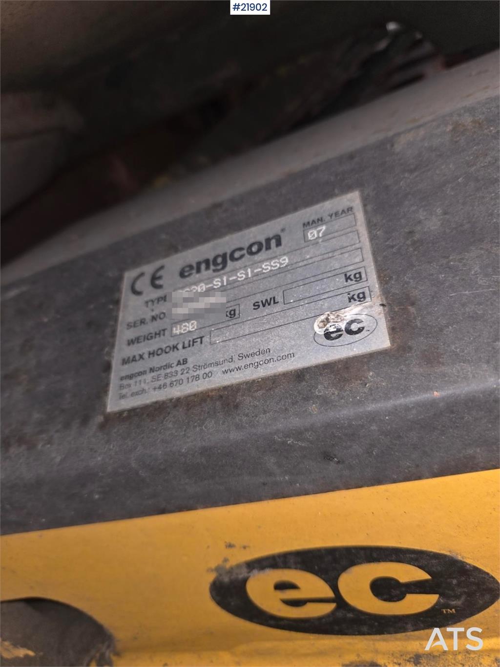 Engcon EC20 Rototilt w/ Cleaning tray.