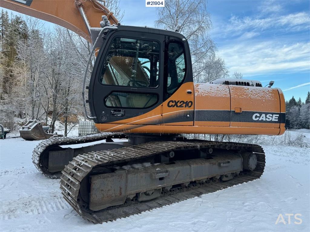 CASE CX210 Tracked Excavator w/ Tilt and Grading Bucket