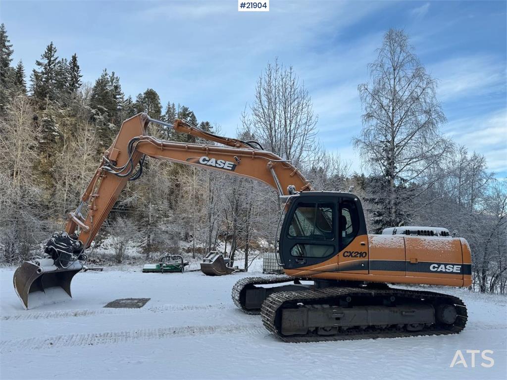 CASE CX210 Tracked Excavator w/ Tilt and Grading Bucket