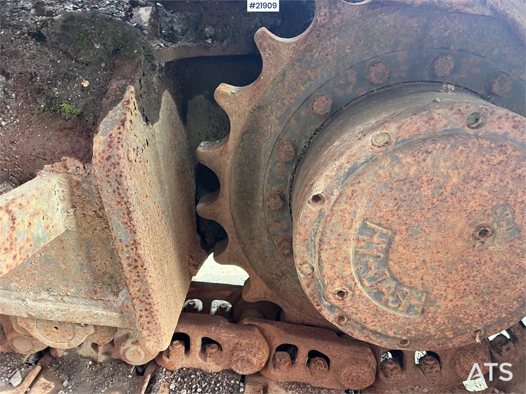 Kobelco sk135SRLC w/ sanding bucket and digging bucket