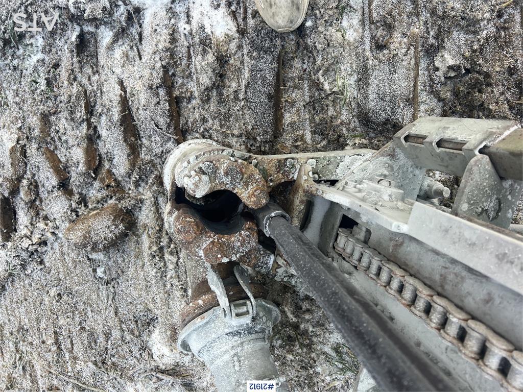 Nemek 503 TXI drilling rig w/ low hours for age