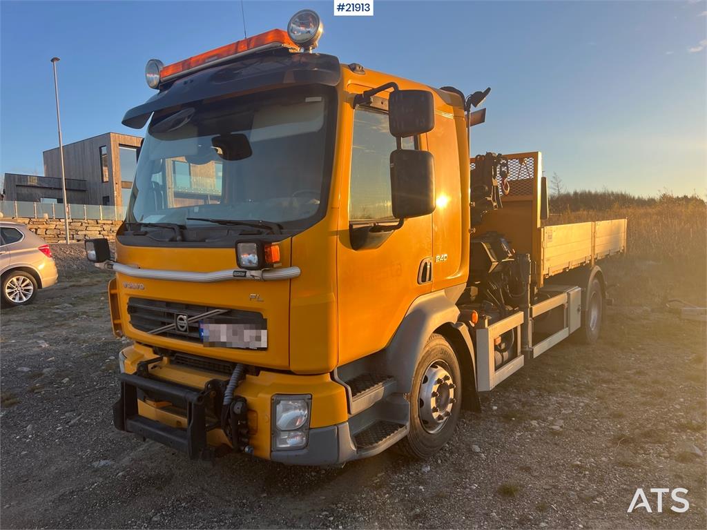 Volvo FL240 brøyterigget kranbil m/ HMF735 kran, grabb o