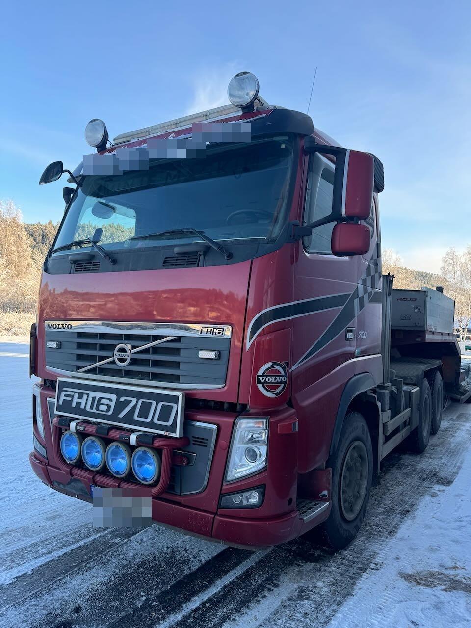 Volvo FH16 700 Combi Truck