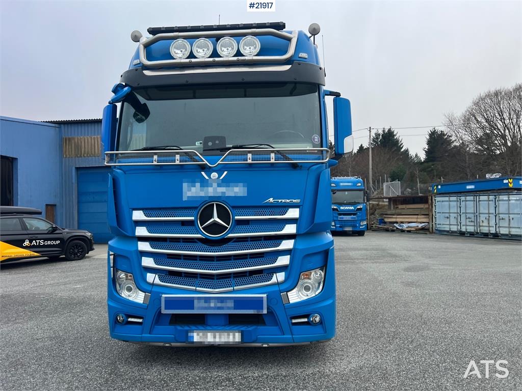 Mercedes-Benz Actros 6x2 flatbed truck w/ 2012 konar 2 axle flat