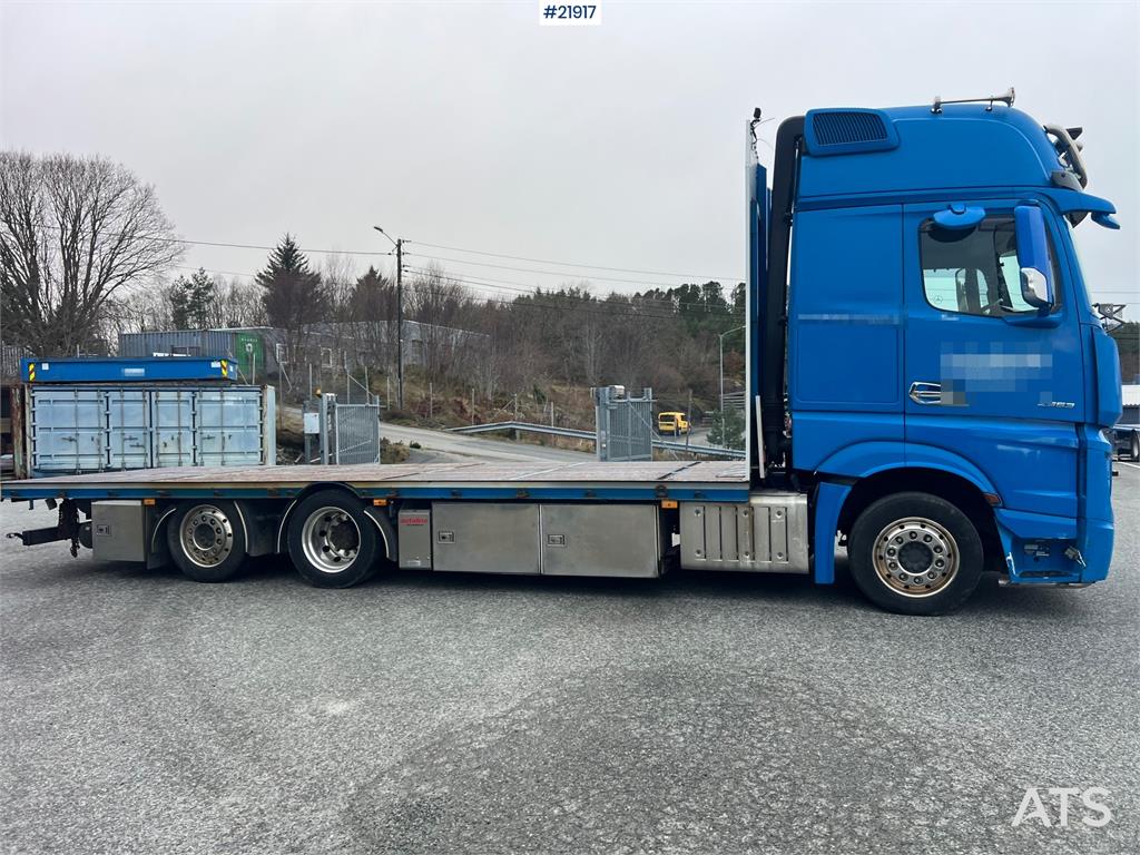 Mercedes-Benz Actros 6x2 flatbed truck w/ 2012 konar 2 axle flat