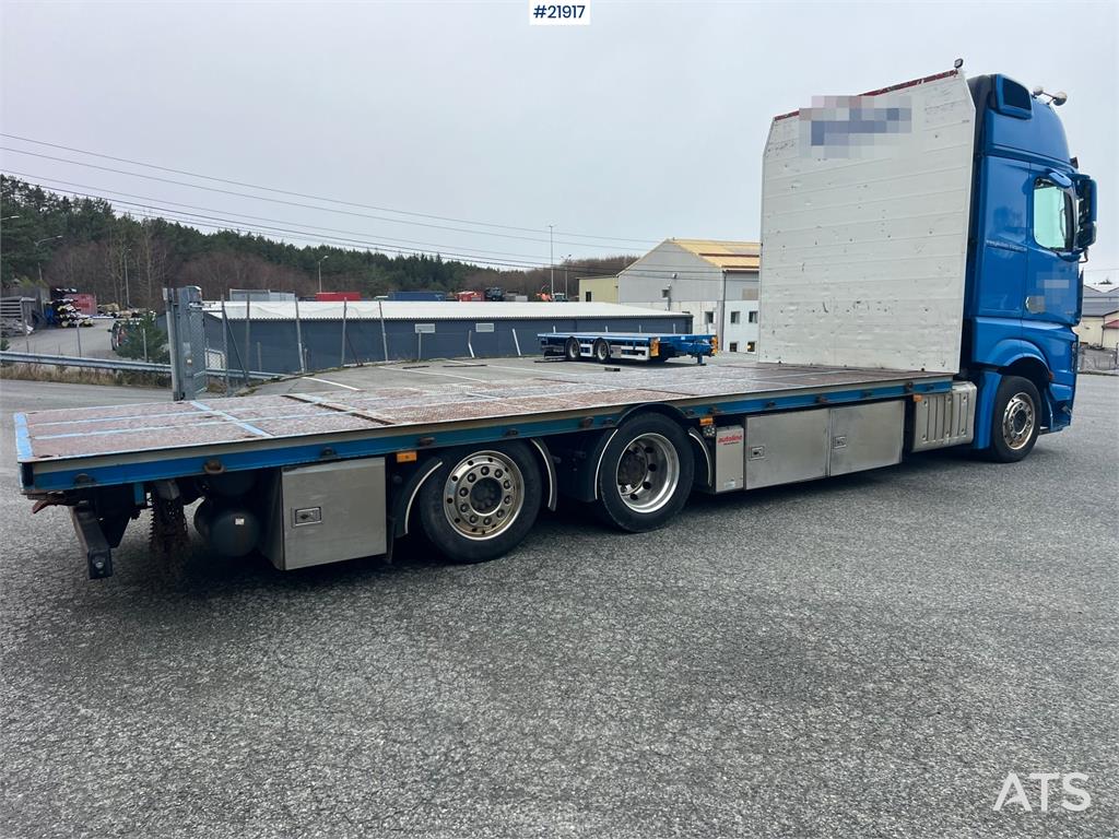 Mercedes-Benz Actros 6x2 flatbed truck w/ 2012 konar 2 axle flat