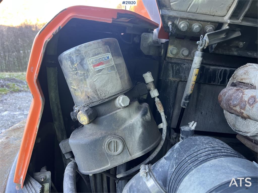 Doosan DX62R-3 excavator w/ rototilt, sanding bucket and