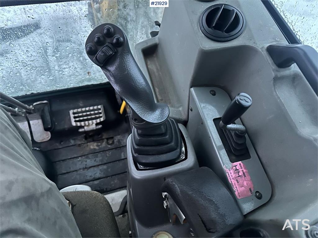 Yanmar VIO57-U excavator with rototilt and 3 buckets