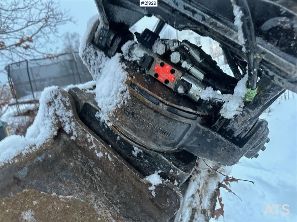 Yanmar VIO57-U excavator with rototilt and 3 buckets