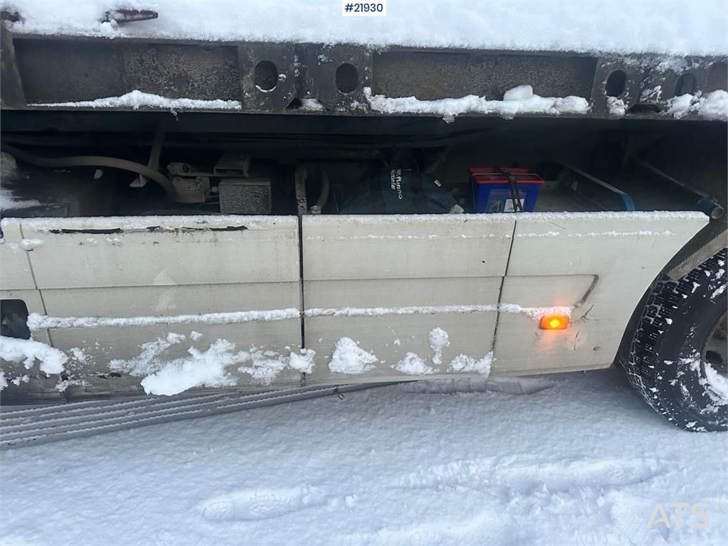 Volvo FH12 snow-plow equipped hook truck with flatbed –