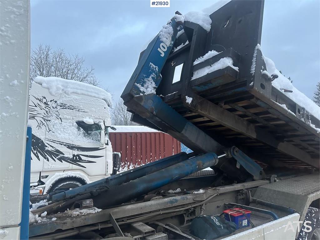 Volvo FH12 snow-plow equipped hook truck with flatbed –