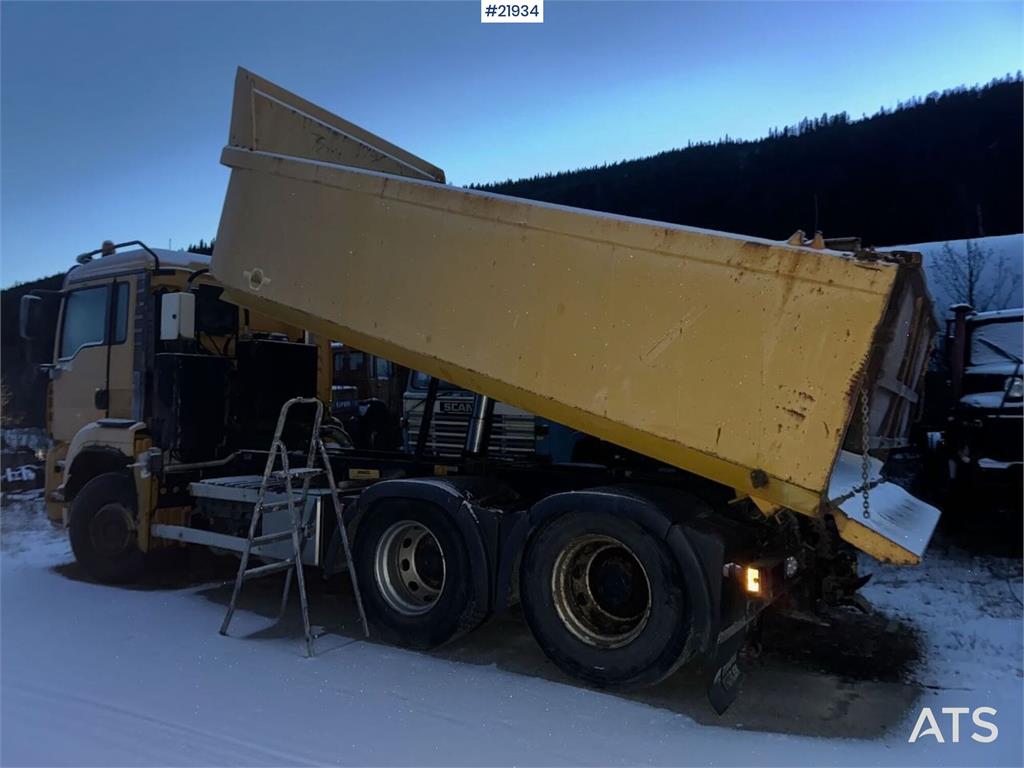 MAN TGA 28.410 6x2 Snowplow-Equipped Tipper Truck – Re