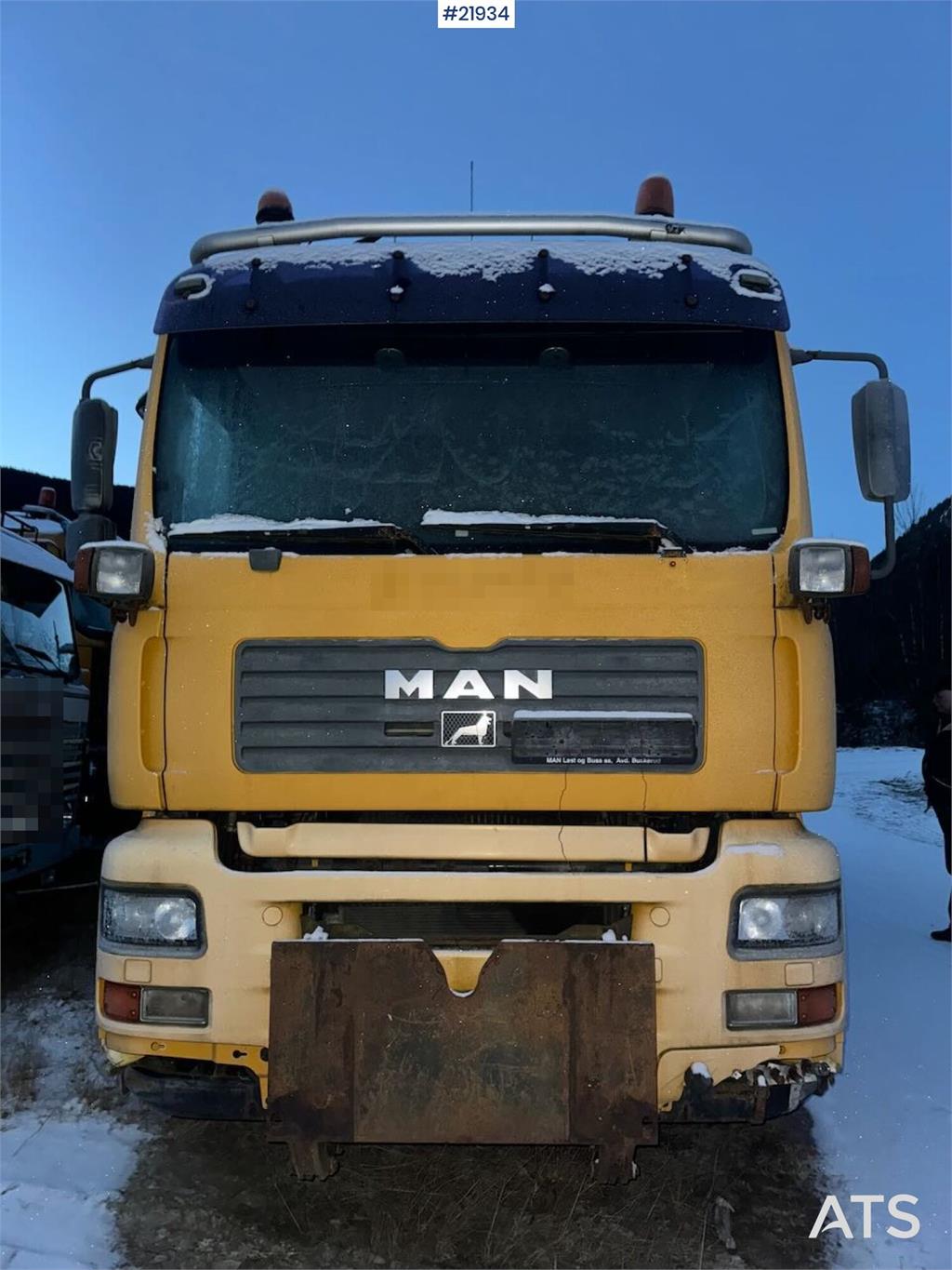 MAN TGA 28.410 6x2 Snowplow-Equipped Tipper Truck – Re