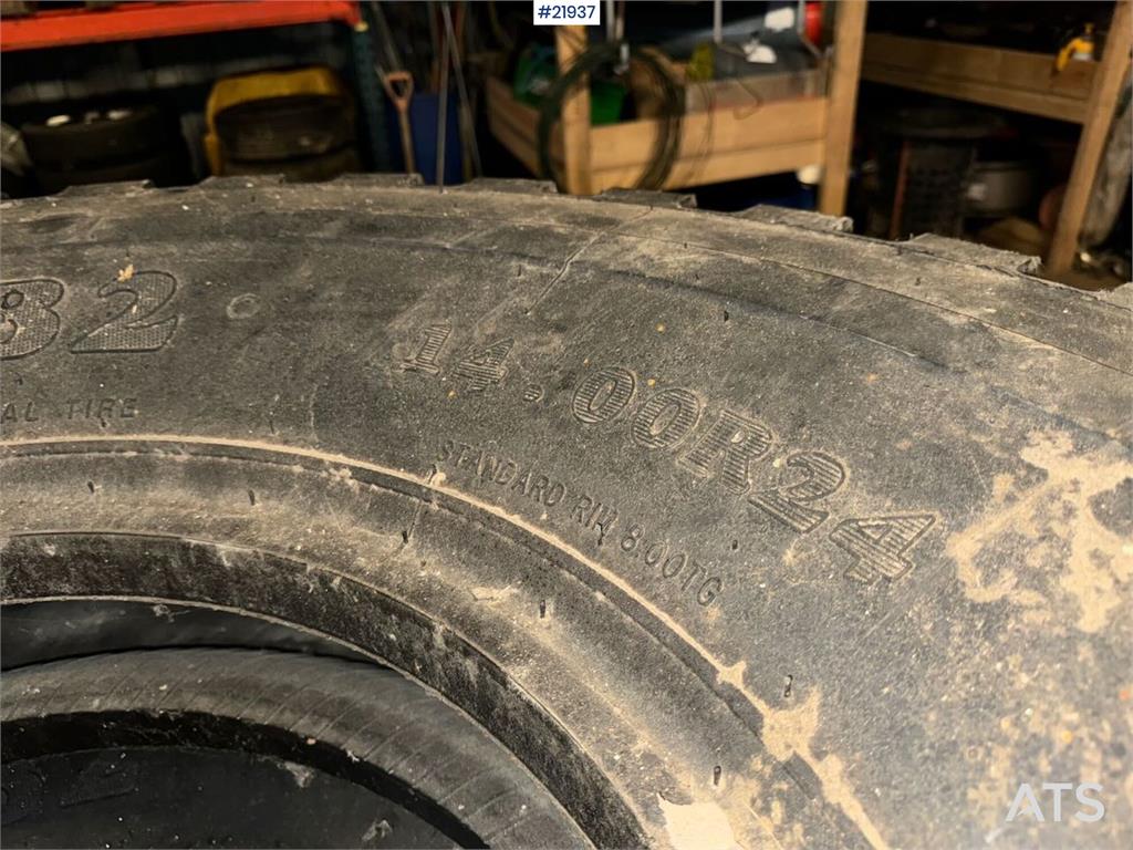 [Other] 4 stk dekk til hjullaster eller veghøvel