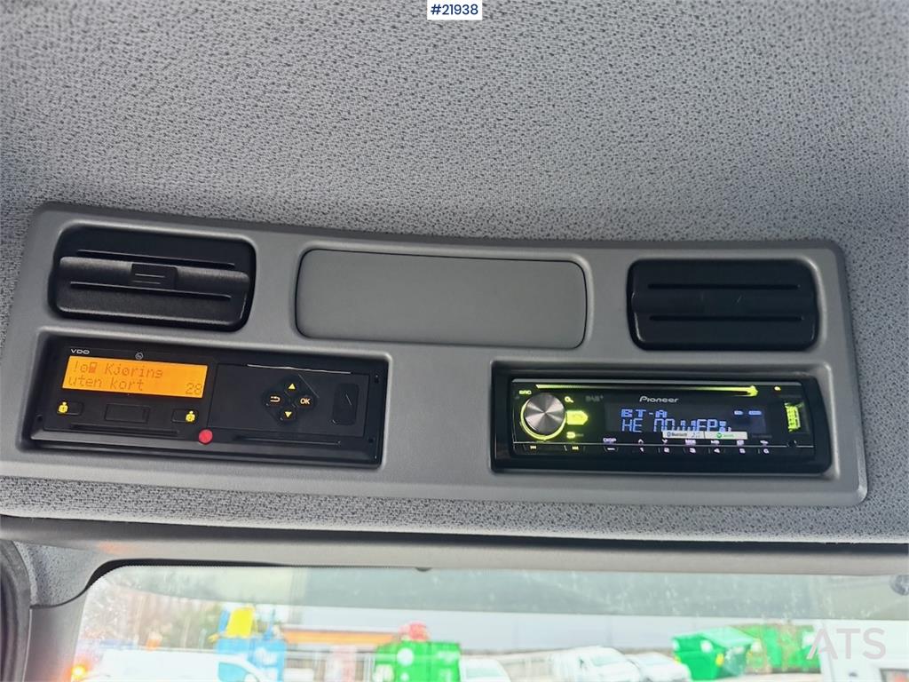 Mercedes-Benz Atego 1023 box car