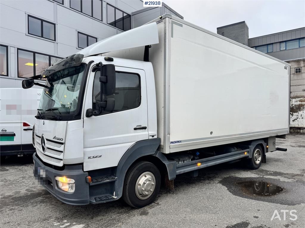 Mercedes-Benz Atego 1023 box car