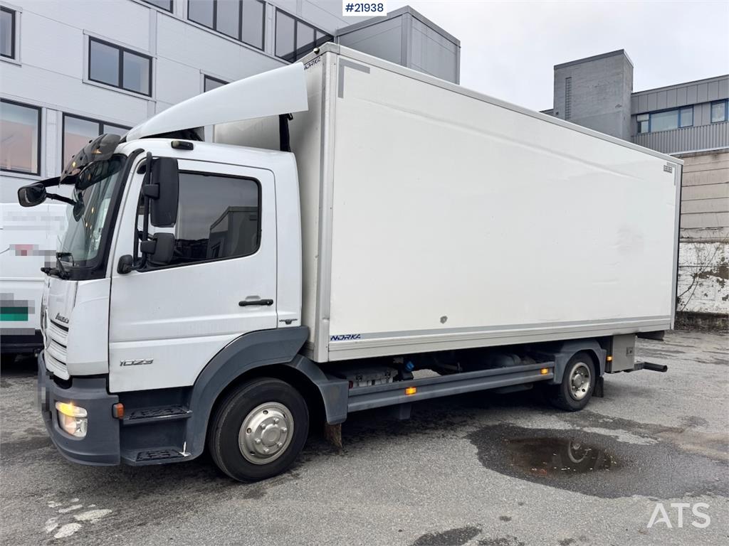 Mercedes-Benz Atego 1023 box car
