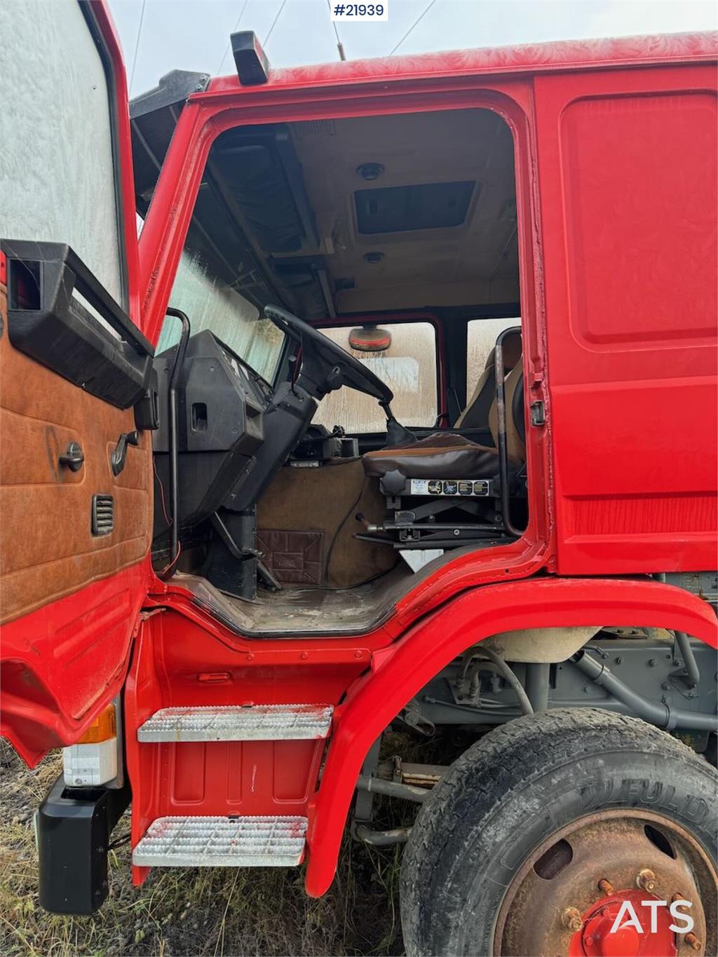 Scania P112 6x2 chassis