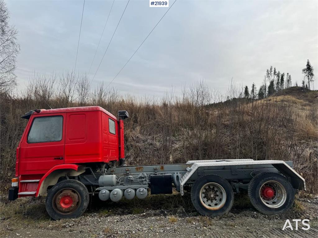 Scania P112 6x2 chassis