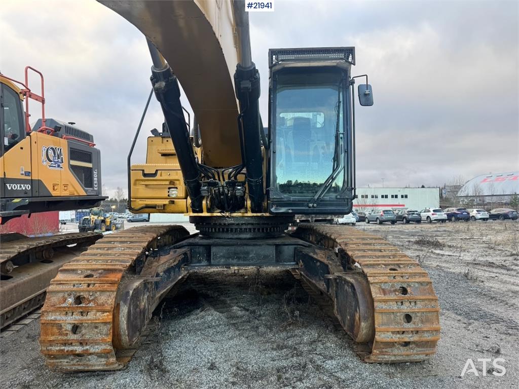 CAT 352F
