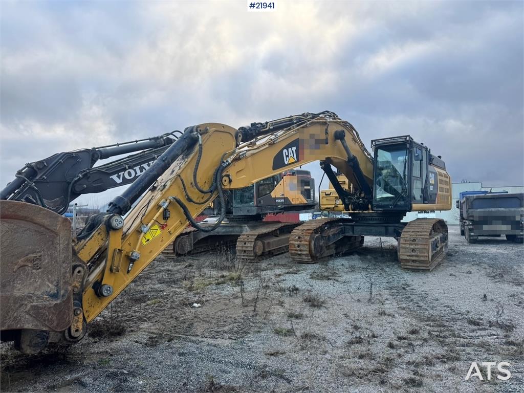 CAT 352F