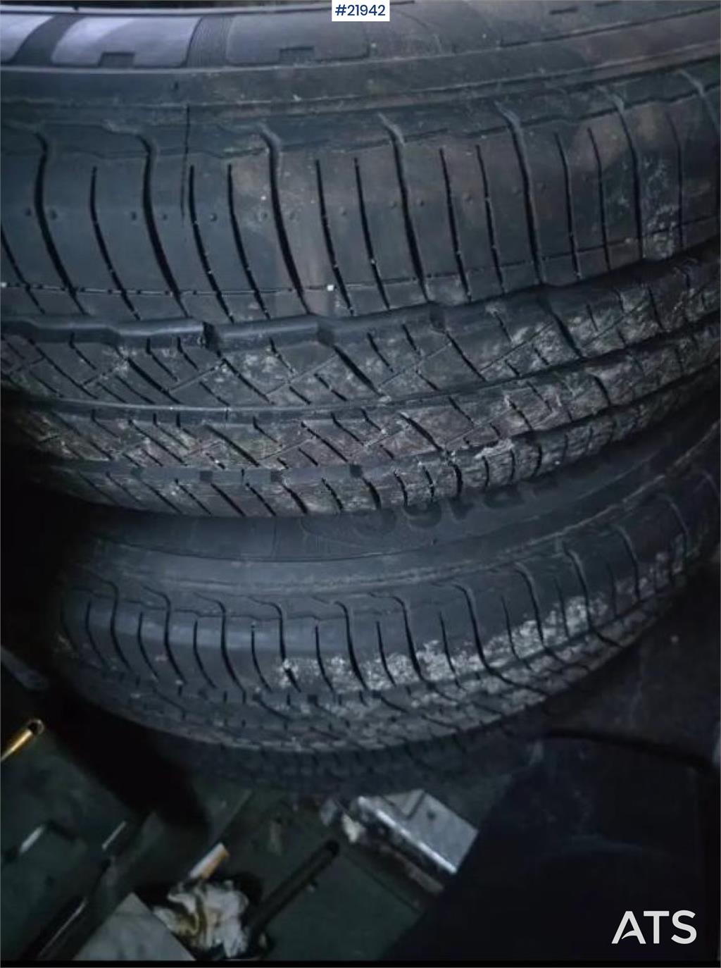 Mercedes-Benz Sprinter 518 w/ 17 seats. Eu-approved.