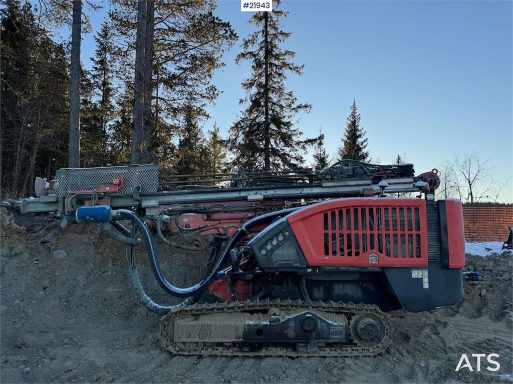 Sandvik Dino DC400RI drilling rig. Overhauled engine and h