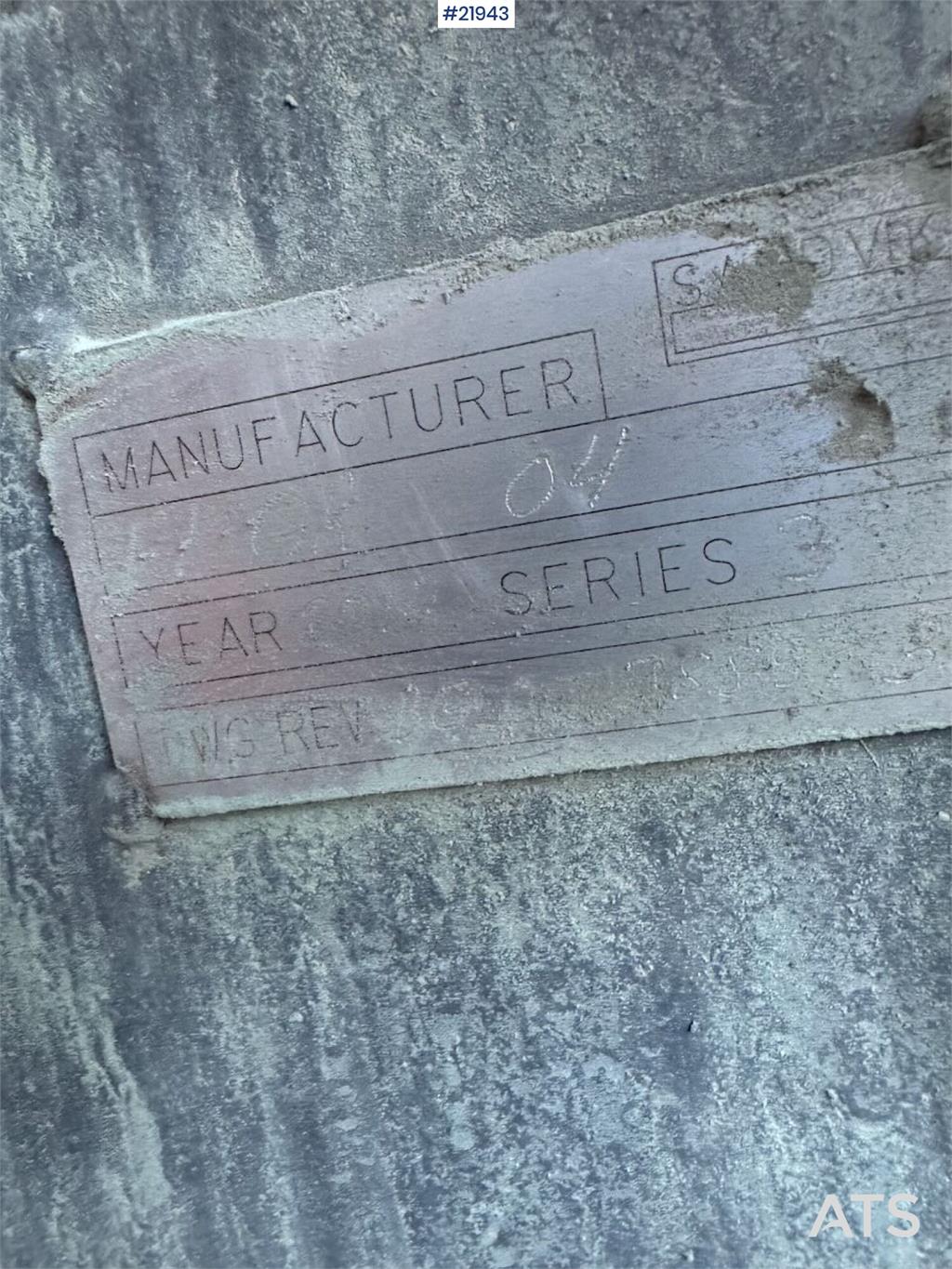 Sandvik Dino DC400RI drilling rig. Overhauled engine and h