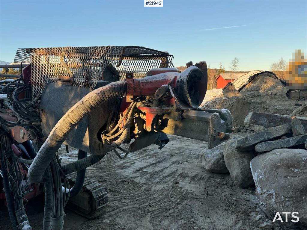 Sandvik Dino DC400RI drilling rig. Overhauled engine and h